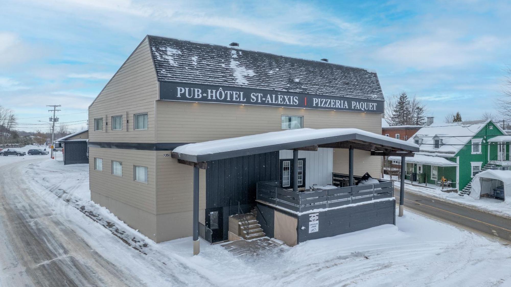 Hotel St-Alexis Saint-Raymond Экстерьер фото